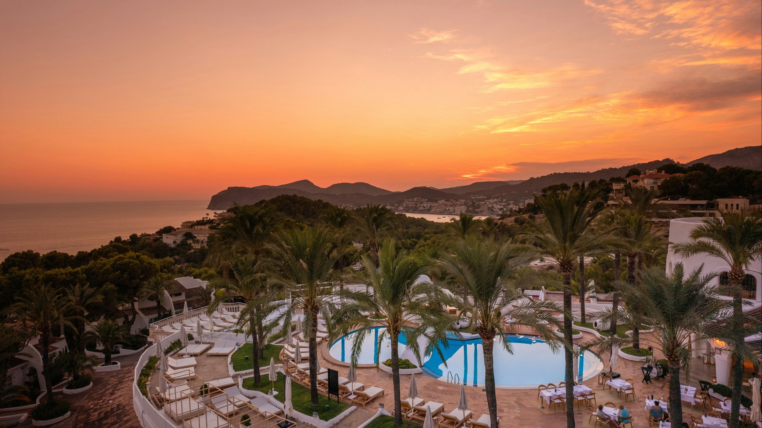 Hilton Mallorca Galatzo - Peguera - Piscina