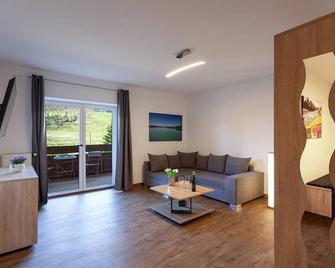 Fewo 13, hochwertige Ausstattung, Allgäu, inkl Golf-Rabatt, Lechbruck am See - Rosshaupten - Living room