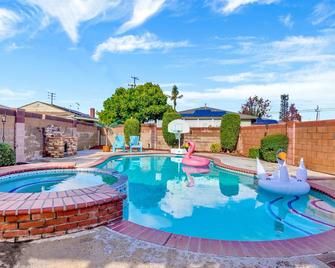 Disney Sparkling Pool Large Vaca home - Whittier - Pool