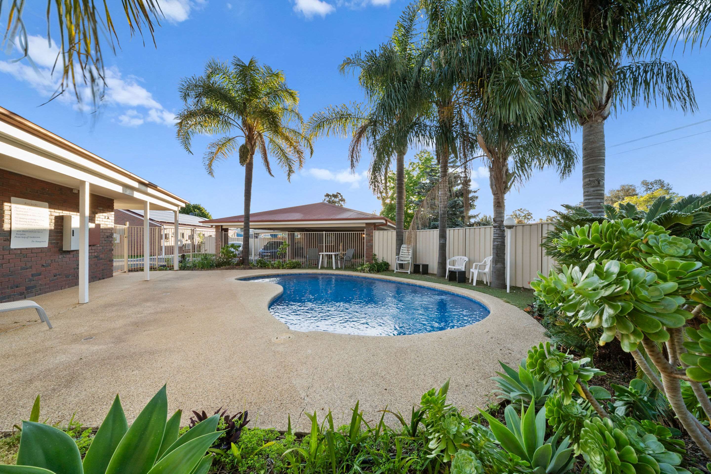 Econo Lodge Border Gateway Wodonga - וודונגה - בריכה