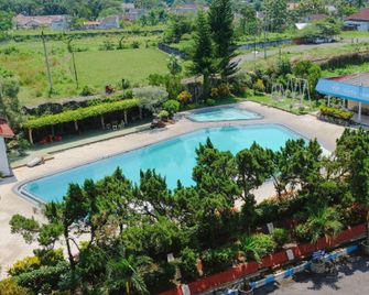 Bandung Permai Hotel - Jember - Bazén