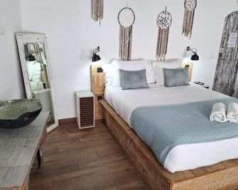 Lovin Book Guesthouse - Óbidos - Habitación