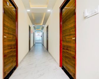 Super Hotel O Kalyanpur Near Iit Kanpur - Kanpur - Flur