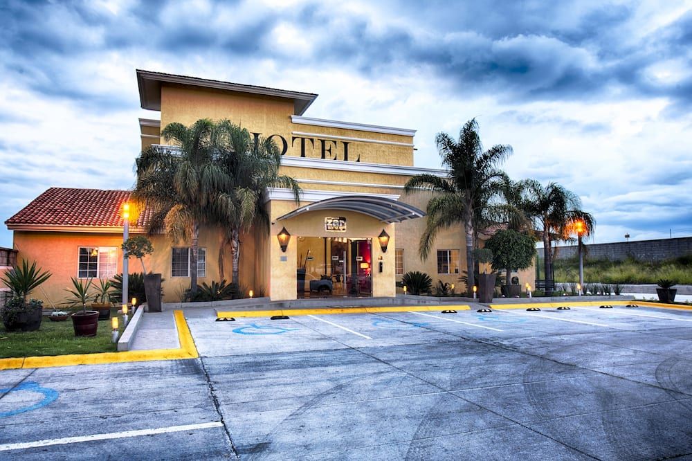 Zar Queretaro - קרטארו - בניין