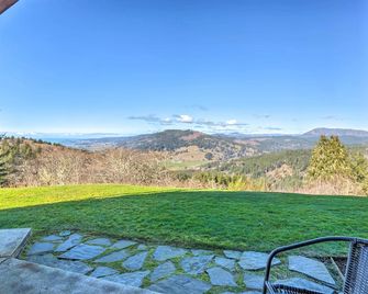 Stunning 360 Ocean Views, Near Redwoods Np! - Smith River - Balcón