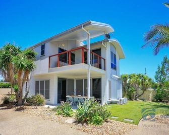 'Simplicity' Beach Side Town House 1 - 우드게이트 - 건물