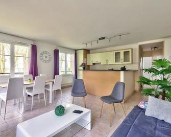 123home-Le Middle Town - Serris