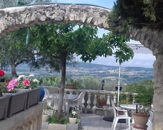 Le Saint Victor - Mirabel-aux-Baronnies - Patio