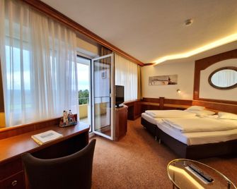 Badhotel Restaurant Stauferland - Bad Boll