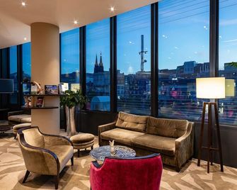 Hôtel Mercure Clermont Ferrand Centre Jaude - Clermont-Ferrand - Sala de estar