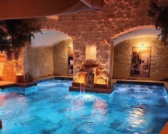 Fresco Cave Suites Cappadocia - אורגופ - בריכה
