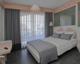 Avalon Boutique Hotel & Suites - Alacati