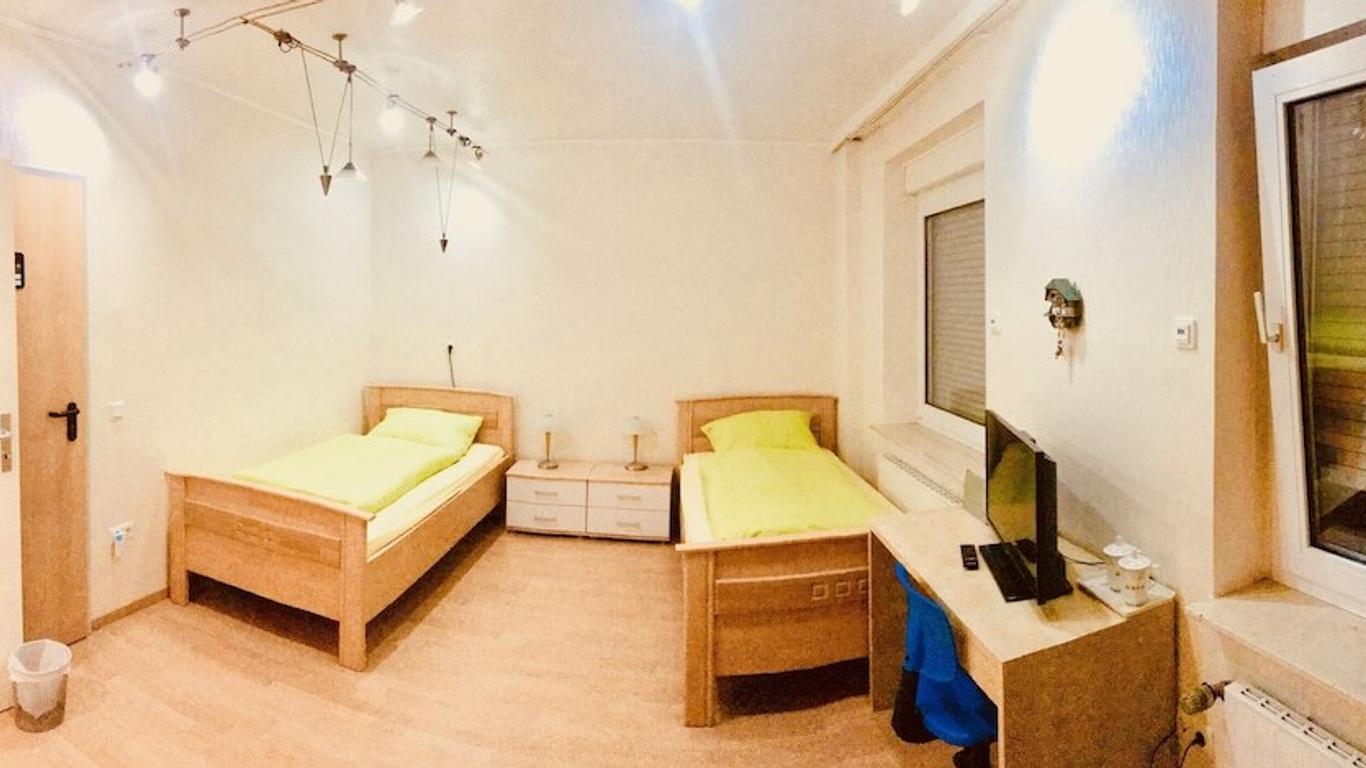 Home Inn Hotel