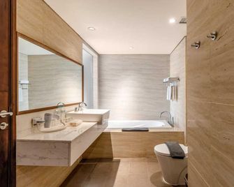 Soll Marina Hotel Serpong - Tangerang City - Bathroom