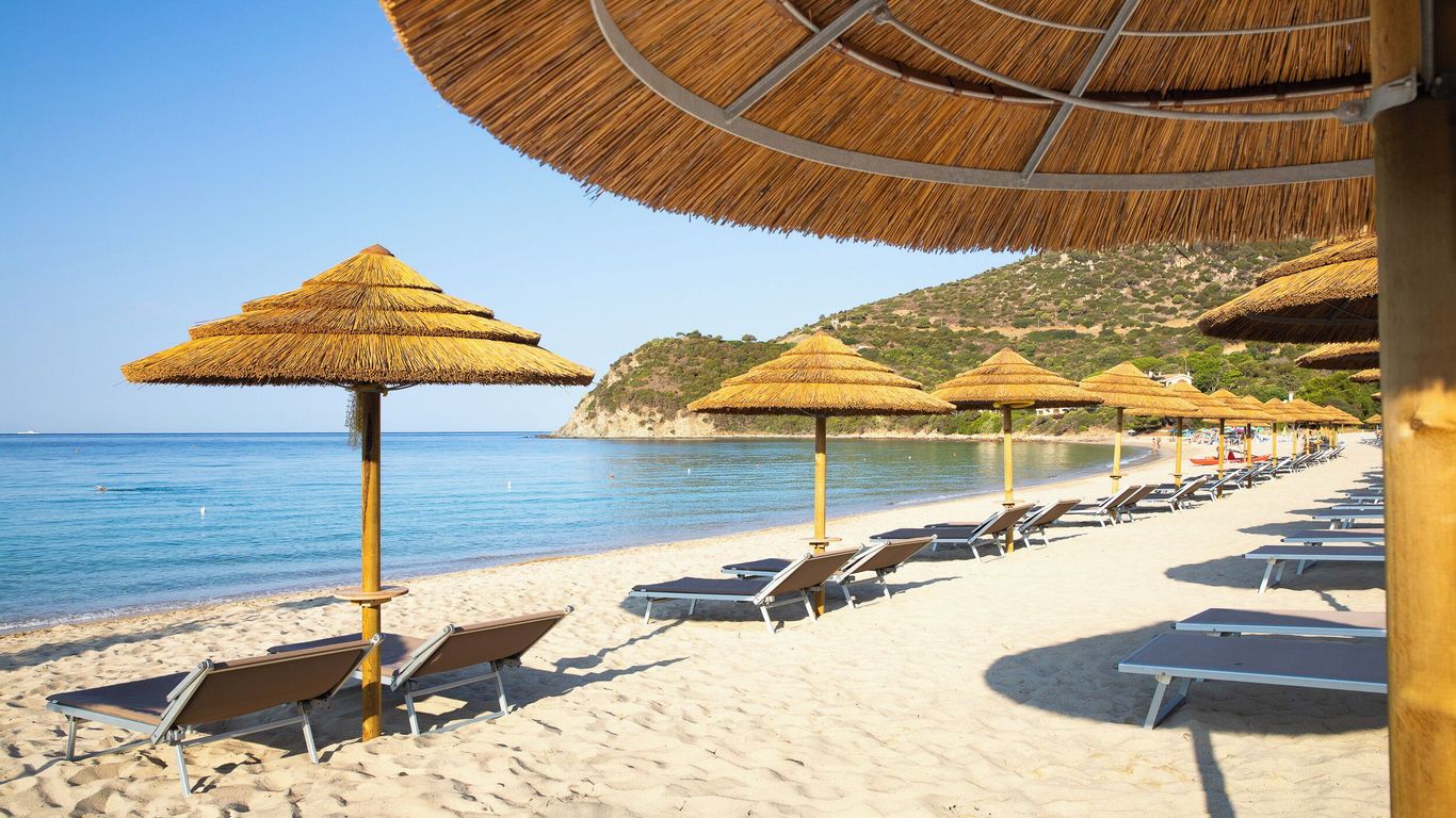 Cormoran Hotel & Residence