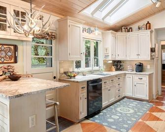 Waterfront On Rock Lake Firepit Fishing - Lake Mills - Kitchen