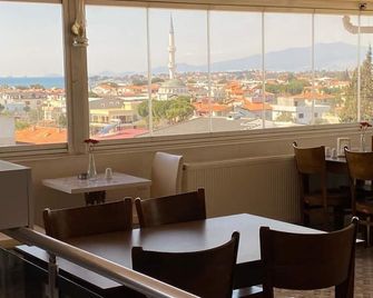 사크란 호텔 - 알리아가 - 레스토랑