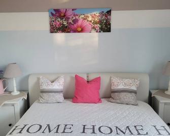 Ferienwohnung Mira - Cottbus - Chambre