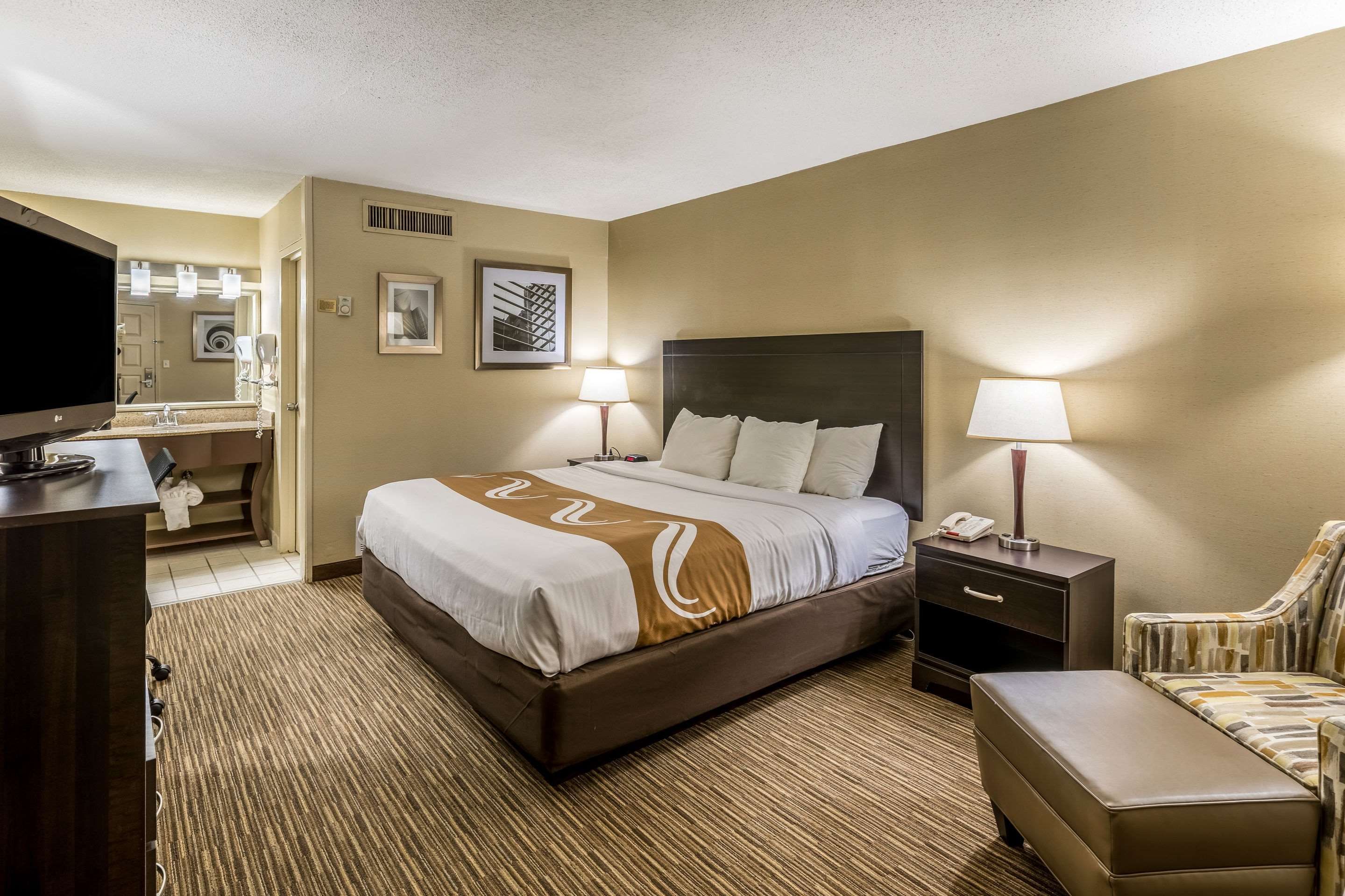 Quality Inn University - Lansing - Soveværelse