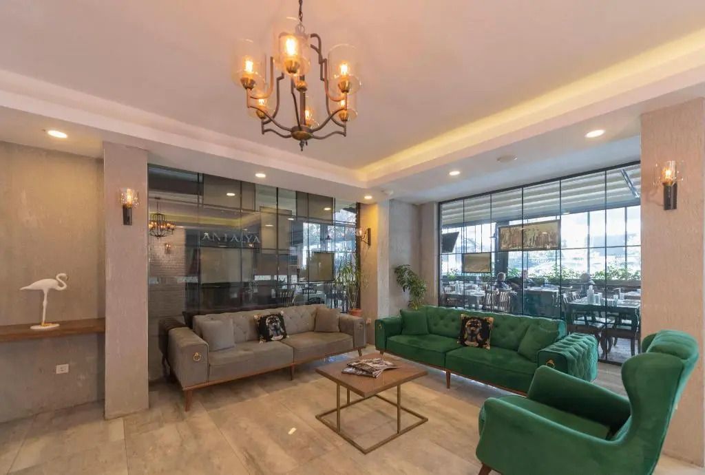 لارا أتالا هوتل