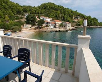 Robinson Anastazia - Jelsa - Balcony