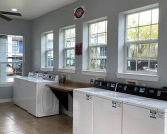 Great Location Next to Kema, Nasa, Ocean, Houston - Seabrook