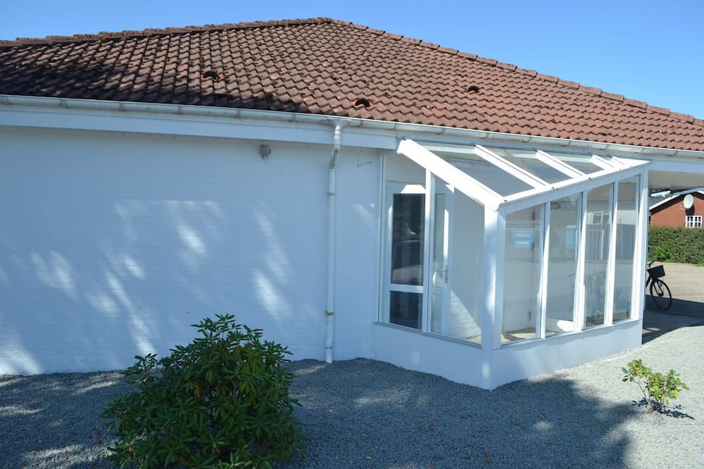 Dolphin Rooms - Herning - Building