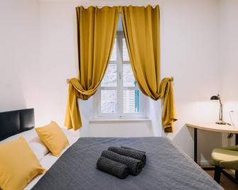 Art Deco Dubrovnik Apartments by DuHomes - Dubrovnik - Bedroom