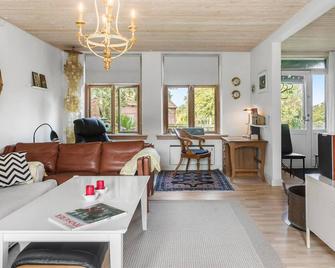 3 bedroom beautiful home in Borre - Borre