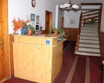 Pension Roni - Busteni - Recepción