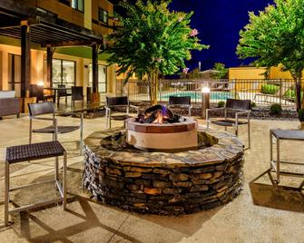 Courtyard by Marriott Troy - Troy - Patio