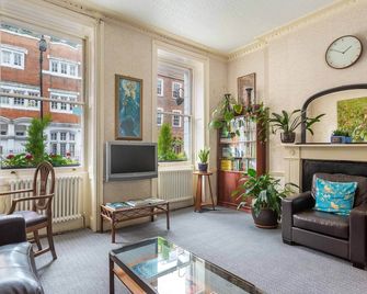 فندق سانت أثانس - لندن - غرفة معيشة