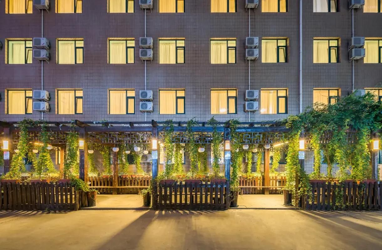 Goto Modern Hotel (Beijing Guozhan Guangximen Station) - Beijing - Building