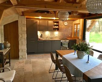 Charming Gîte With Private Pool And Pool House - Caillac - Comedor
