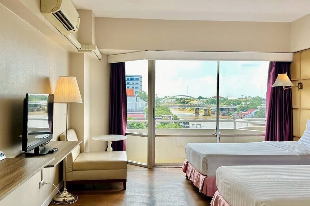 Ayothaya Riverside Hotel - Ayutthaya