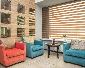 Astra Hotel - Almaty - Lounge