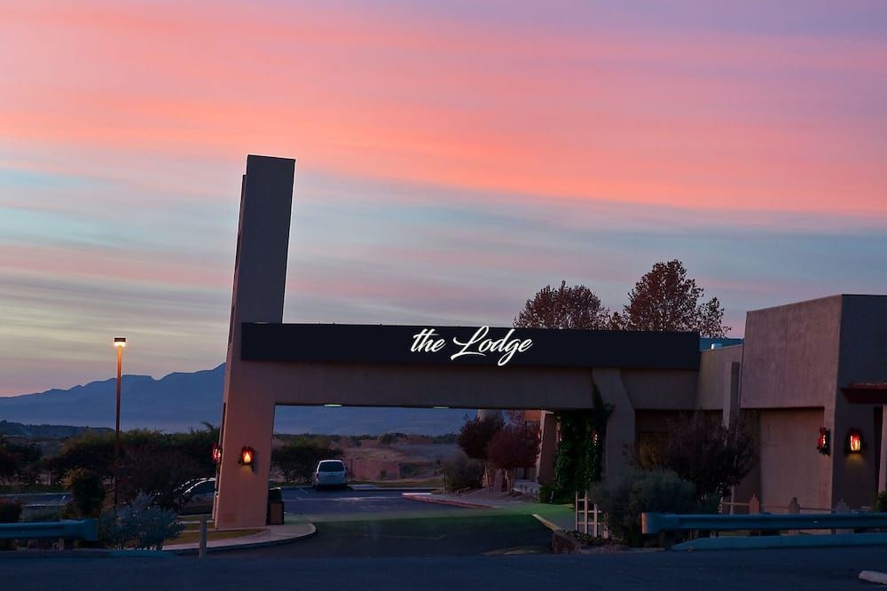 Other view of The Lodge at Cliff Castle Casino