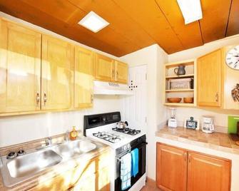 Spacious studio retreat in Santa Fe/5 miles to Plaza - Santa Fe - Cuisine