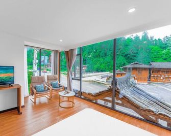 Leishan Miaoba Boutique Homestay (Langde Miaozhai Scenic Area) - Qiandongnán - Habitación