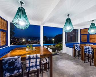 Villa Apolline/Grande Suite Ambassadrice/Creole Refinement - Fort-de-France - Comedor
