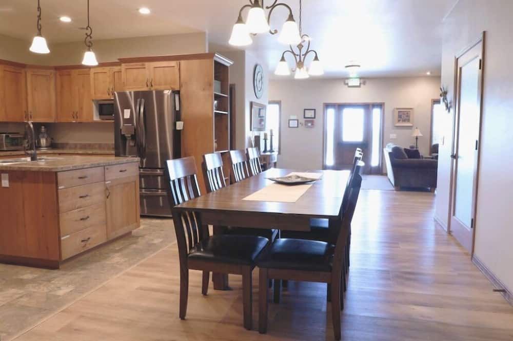 Greystone Crossing Suite #11 - Heyburn - Comedor