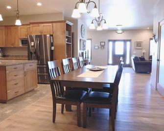 Greystone Crossing Suite #11 - Heyburn - Comedor