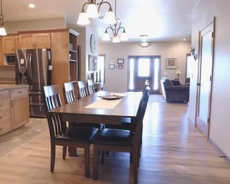 Greystone Crossing Suite #11 - Heyburn - Comedor