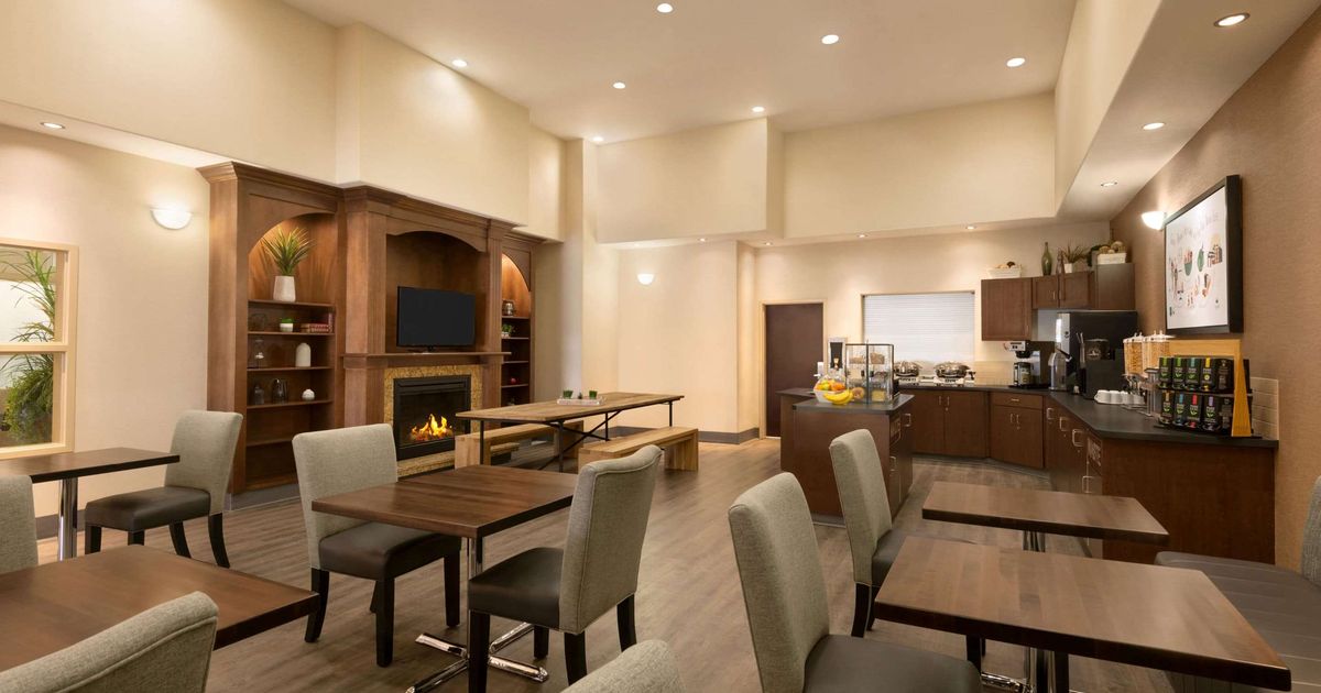 Ramada by Wyndham Drayton Valley desde 92 (̶1̶5̶5̶). Drayton Valley Hoteles KAYAK