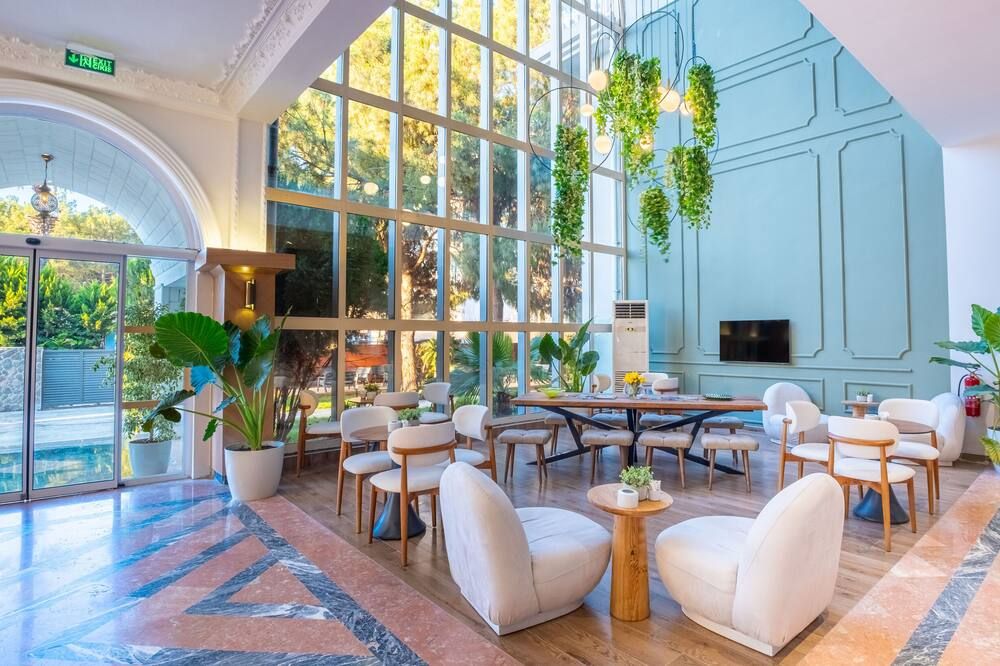 روز جاردن بريميوم هوتل