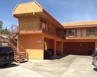 Coast Motel - Long Beach