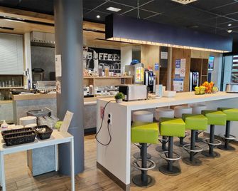 ibis budget Geneve Saint Genis Pouilly - Saint-Genis-Pouilly - Bar
