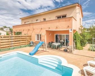 Nice house with private pool and barbacue - Vidreres - Piscina