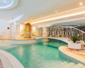 Hotel Gaspingerhof - גרלוס - בריכה