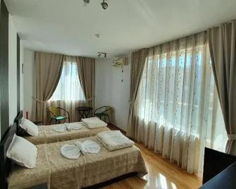 Santa Maria - Burgas